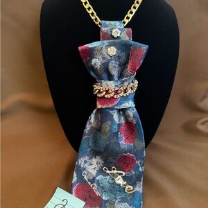 Elegant Floral Blue and Red Necklace Tie Pendant